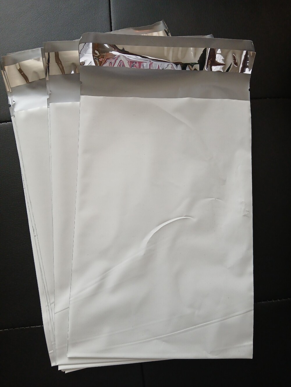Poly Mailers 6x9 (20 Ct) - Picture 2 of 2